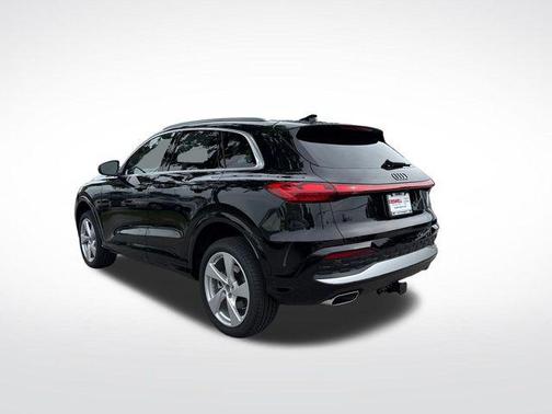 2025 Audi Q5 Prestige TFSI quattro S tronic