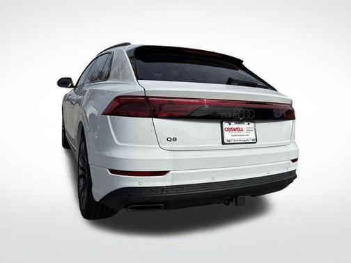 2025 Audi Q8 55 Premium Plus