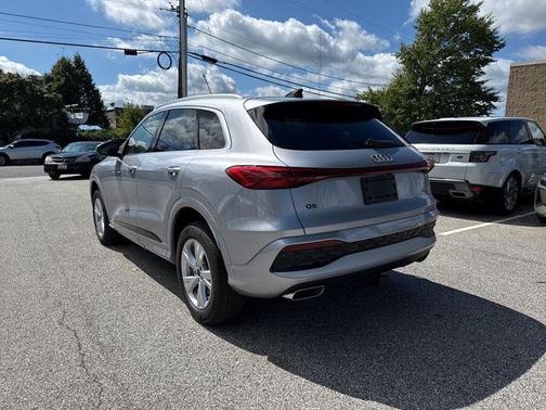 2025 Audi Q5 Premium TFSI quattro S tronic
