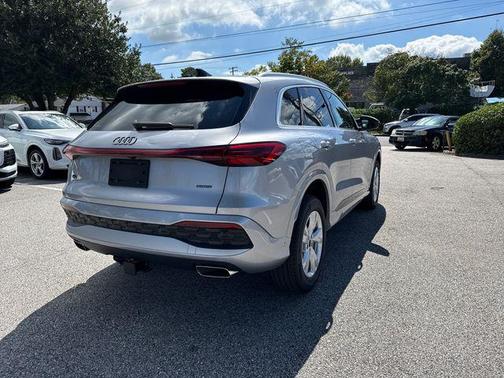 2025 Audi Q5 Premium TFSI quattro S tronic