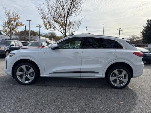 2025 Audi Q5 Premium Plus TFSI quattro S tronic