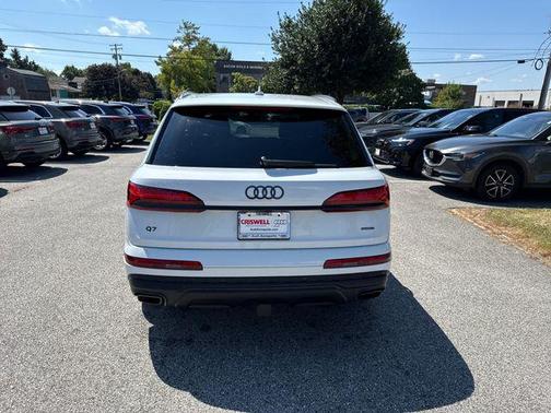 2025 Audi Q7 55 Premium Plus