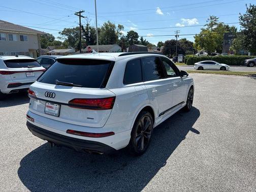 2025 Audi Q7 55 Premium Plus