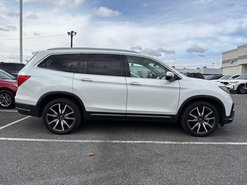 2020 Honda Pilot AWD Elite