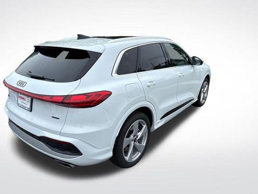 2025 Audi Q5 Prestige TFSI quattro S tronic