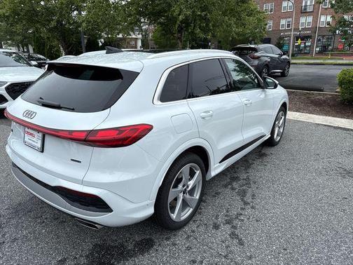 2025 Audi Q5 Prestige TFSI quattro S tronic