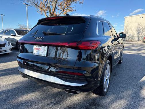 2025 Audi Q5 Prestige TFSI quattro S tronic