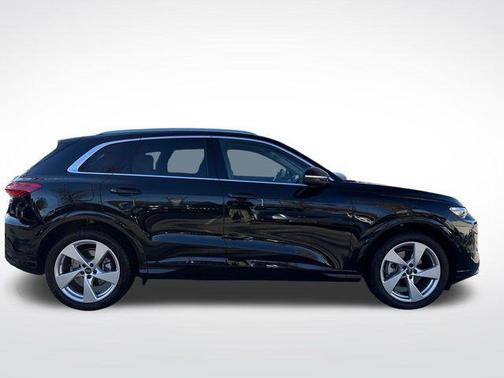 2025 Audi Q5 Prestige TFSI quattro S tronic