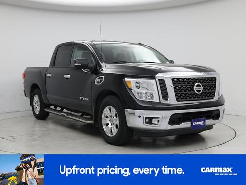 2017 Nissan Titan SV