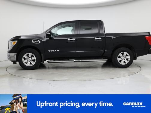 2017 Nissan Titan SV