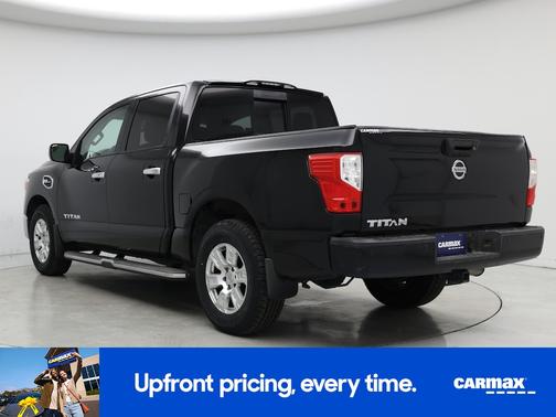 2017 Nissan Titan SV