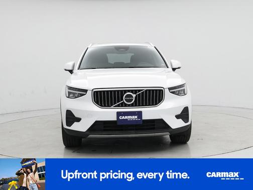 2024 Volvo XC40 B5 Core Bright Theme