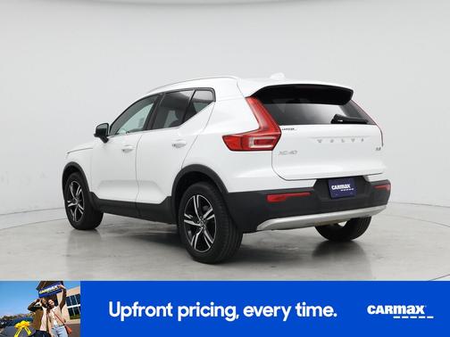 2024 Volvo XC40 B5 Core Bright Theme
