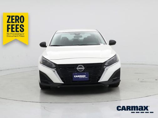 White 2025 Nissan Altima SV