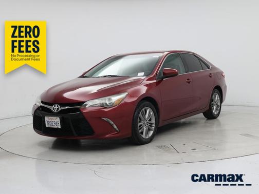 Red 2016 Toyota Camry SE