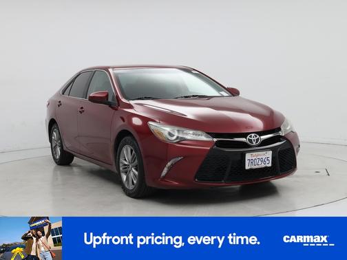 Red 2016 Toyota Camry SE