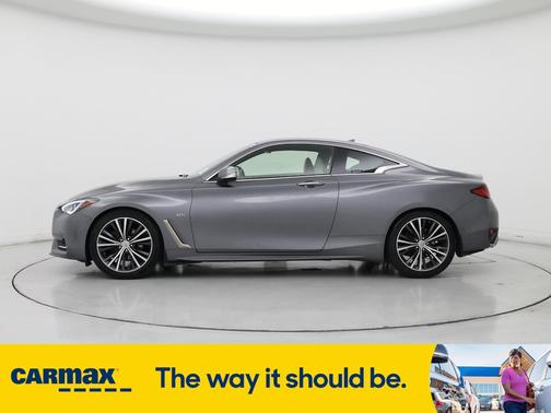 2017 INFINITI Q60 Premium