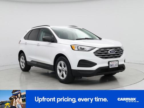 White 2021 Ford Edge SE