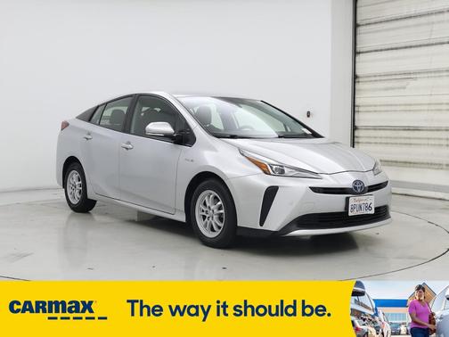 2020 Toyota Prius LE