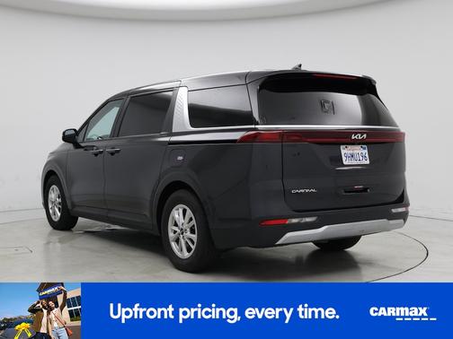 2024 Kia Carnival LX