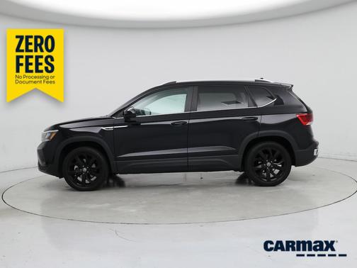 Black 2023 Volkswagen Taos SE