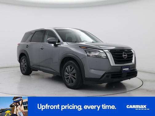 Gray 2022 Nissan Pathfinder S