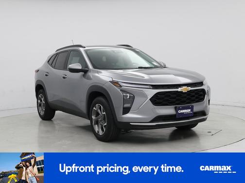 Gray 2025 Chevrolet Trax LT