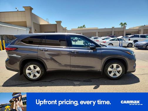 Gray 2021 Toyota Highlander LE