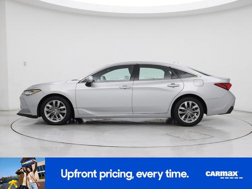 Silver 2022 Toyota Avalon XLE