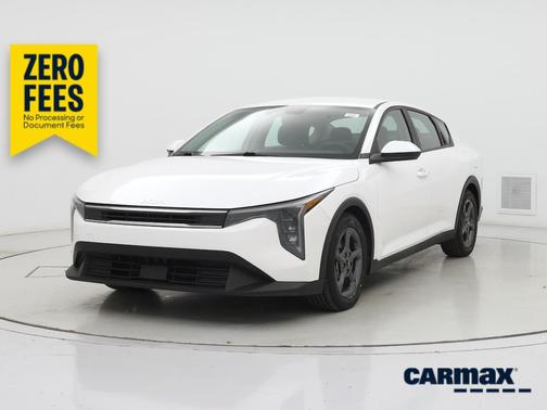 White 2025 Kia K4 LXS