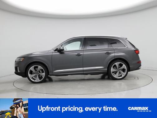 Gray 2021 Audi Q7 Prestige