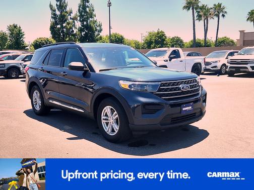 Blue 2022 Ford Explorer XLT