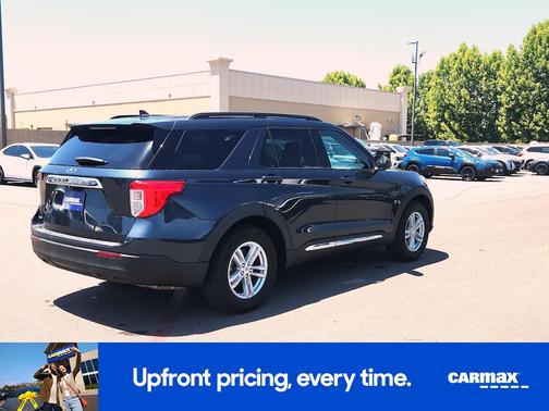 Blue 2022 Ford Explorer XLT