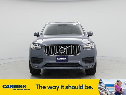 2020 Volvo XC90 T6 Momentum