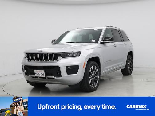 Silver 2022 Jeep Grand Cherokee Overland