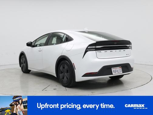 2025 Toyota Prius Plug-In Hybrid SE