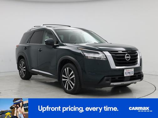 2023 Nissan Pathfinder Platinum