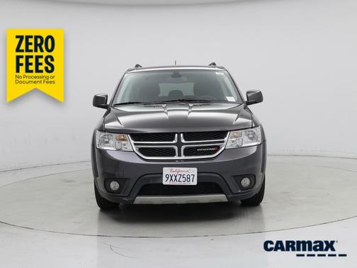 Gray 2019 Dodge Journey SE