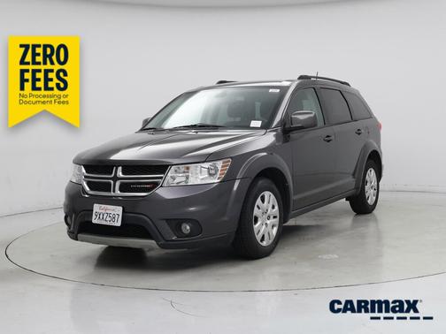 Gray 2019 Dodge Journey SE