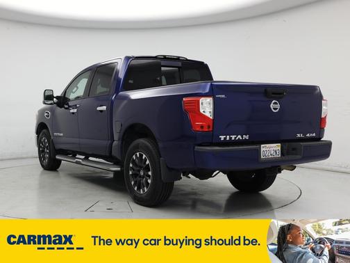 2017 Nissan Titan SL