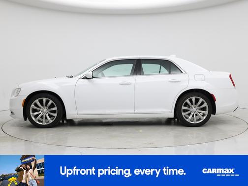 2019 Chrysler 300 Touring L