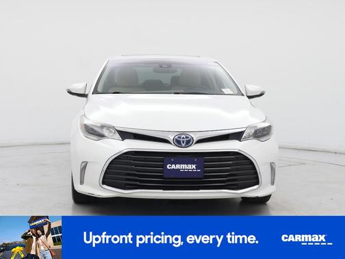 White 2016 Toyota Avalon Hybrid Limited