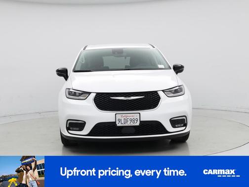 White 2024 Chrysler Pacifica Hybrid Select