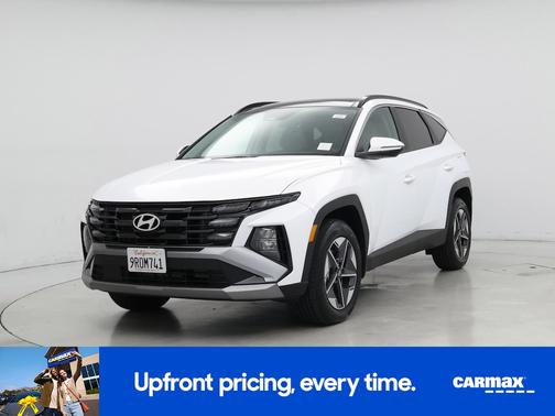 White 2025 Hyundai TUCSON Hybrid SEL Convenience
