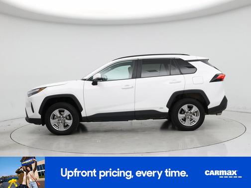 White 2022 Toyota RAV4 Hybrid XLE