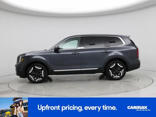 Gray 2024 Kia Telluride S