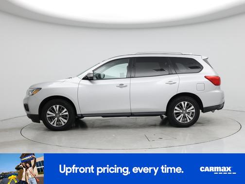 2020 Nissan Pathfinder SV