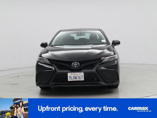 Black 2024 Toyota Camry SE