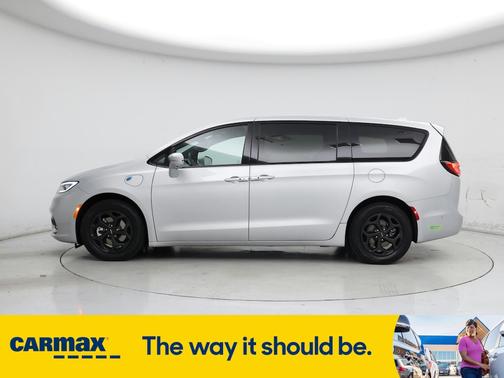 2022 Chrysler Pacifica Hybrid Limited