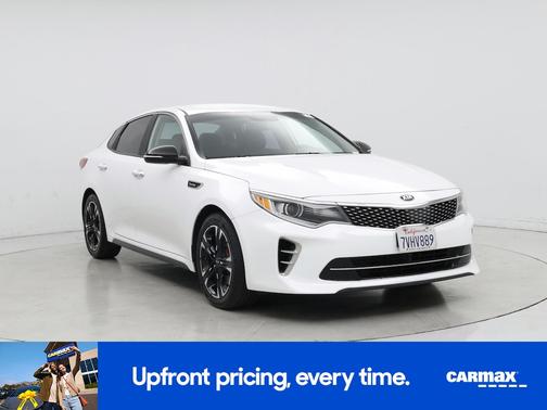 White 2016 Kia Optima SX